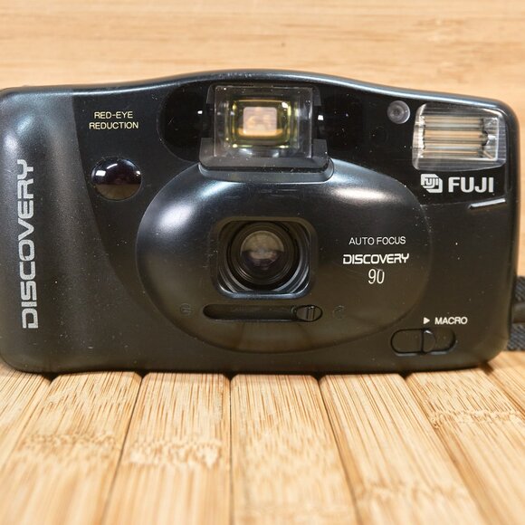Vintage Fujifilm Discovery Autofocus 90 35mm Compact Film Camera - Picture 4 of 10